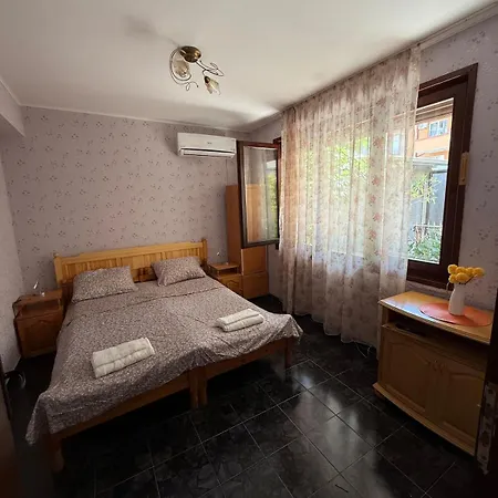 S&t Apartment Pomorie